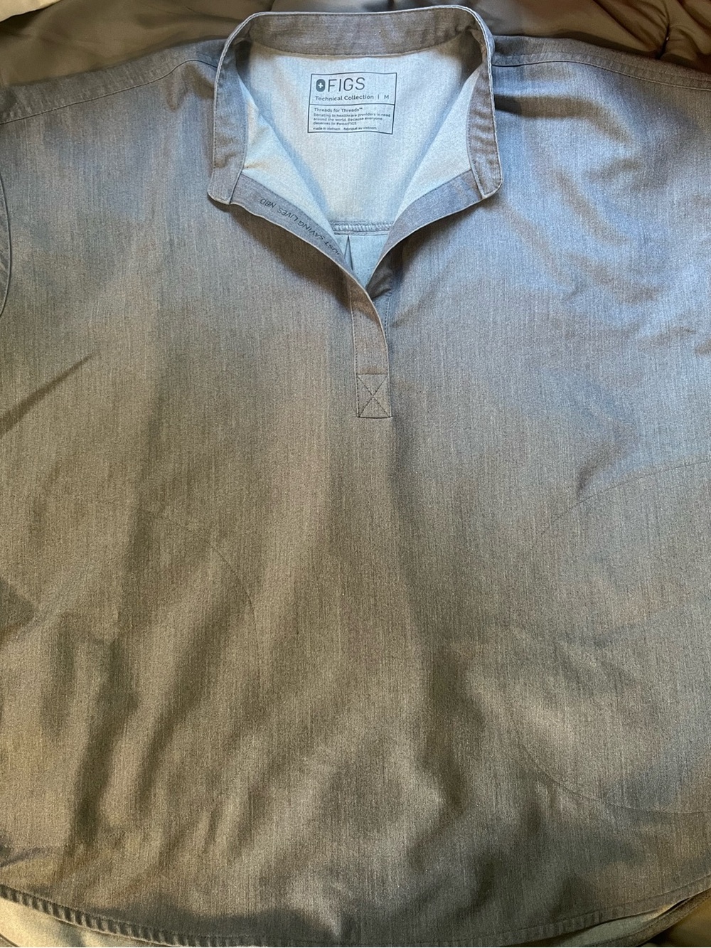 FIGS Rafaela Grey Medium Scrub Top